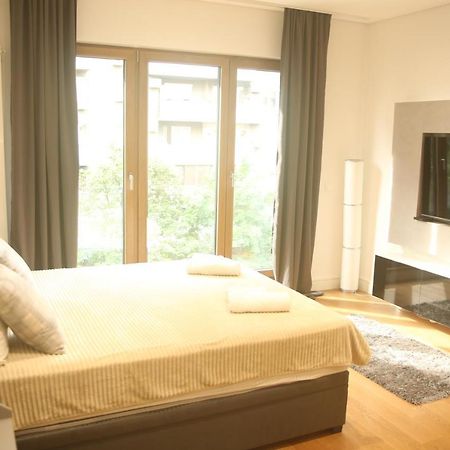 Natalie'S Condo Belgrade Extérieur photo